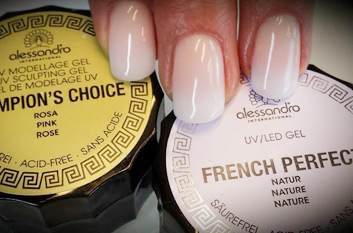 Fontana Estetic, Manikura Alessandro Baby Boomer